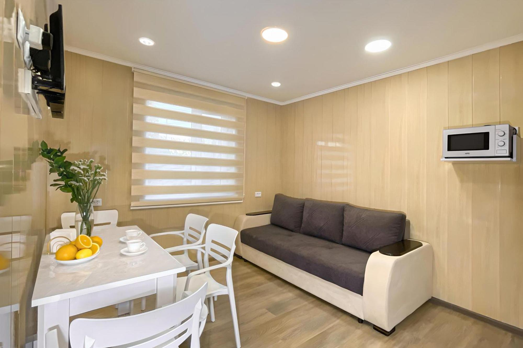 Guesthouse Liliia Karakol Dış mekan fotoğraf